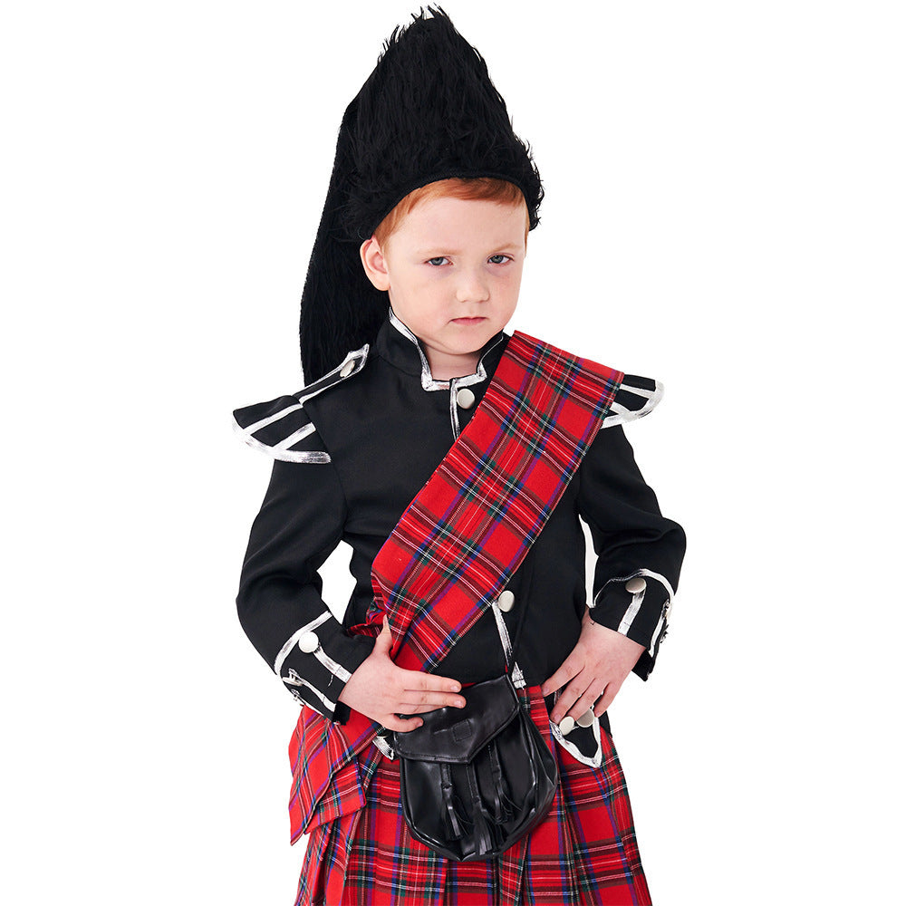 Scottish Highlander costume worn by a girl - detail view