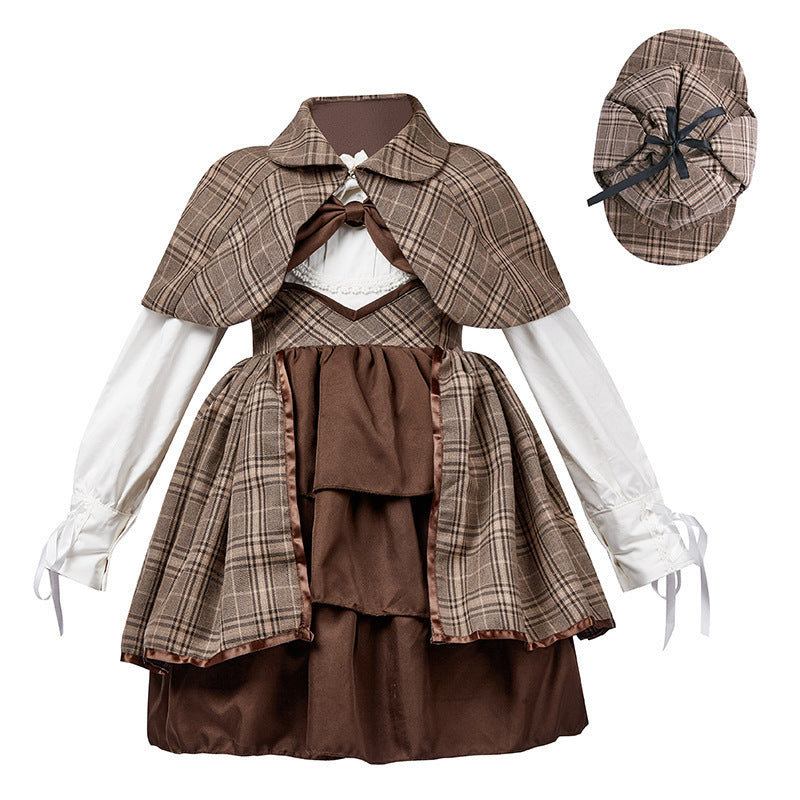 Sherlock Holmes costume worn by a child - detail view