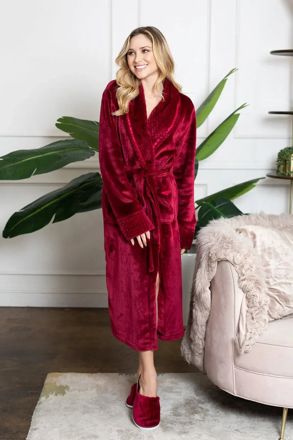 Women's Ultra Soft Plush Bathrobe – Cozy Loungewear