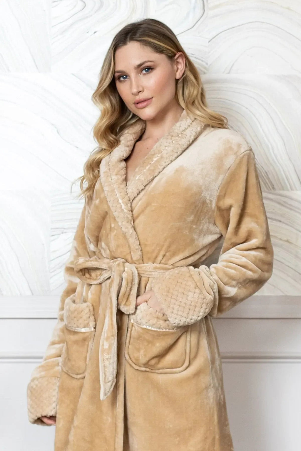 Women's Ultra Soft Plush Bathrobe – Cozy Loungewear