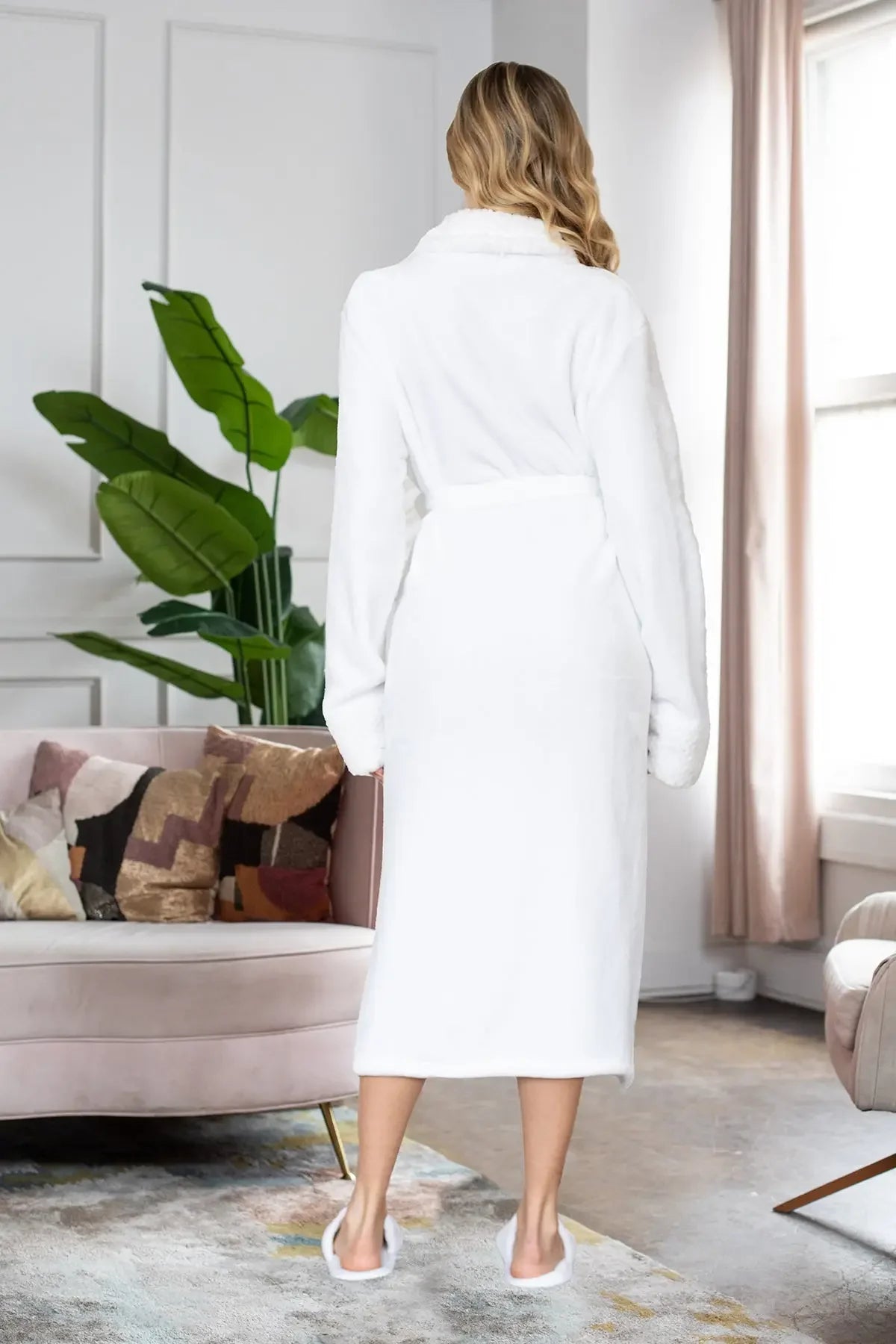 Women's Ultra Soft Plush Bathrobe – Cozy Loungewear