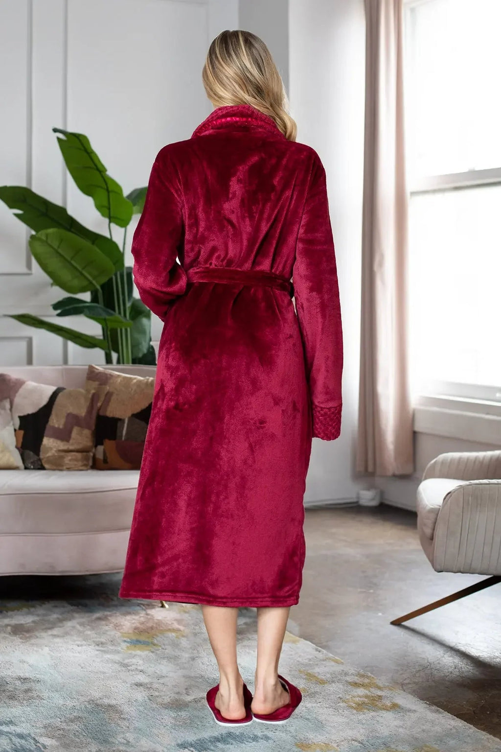 Women's Ultra Soft Plush Bathrobe – Cozy Loungewear