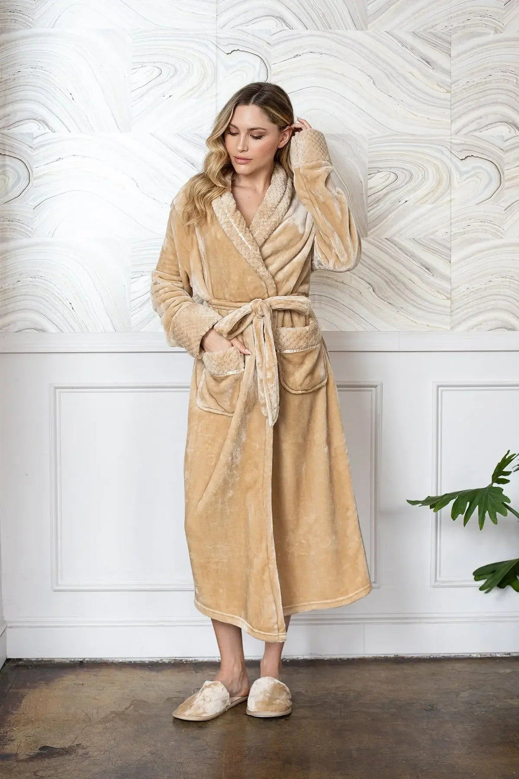 Women's Ultra Soft Plush Bathrobe – Cozy Loungewear